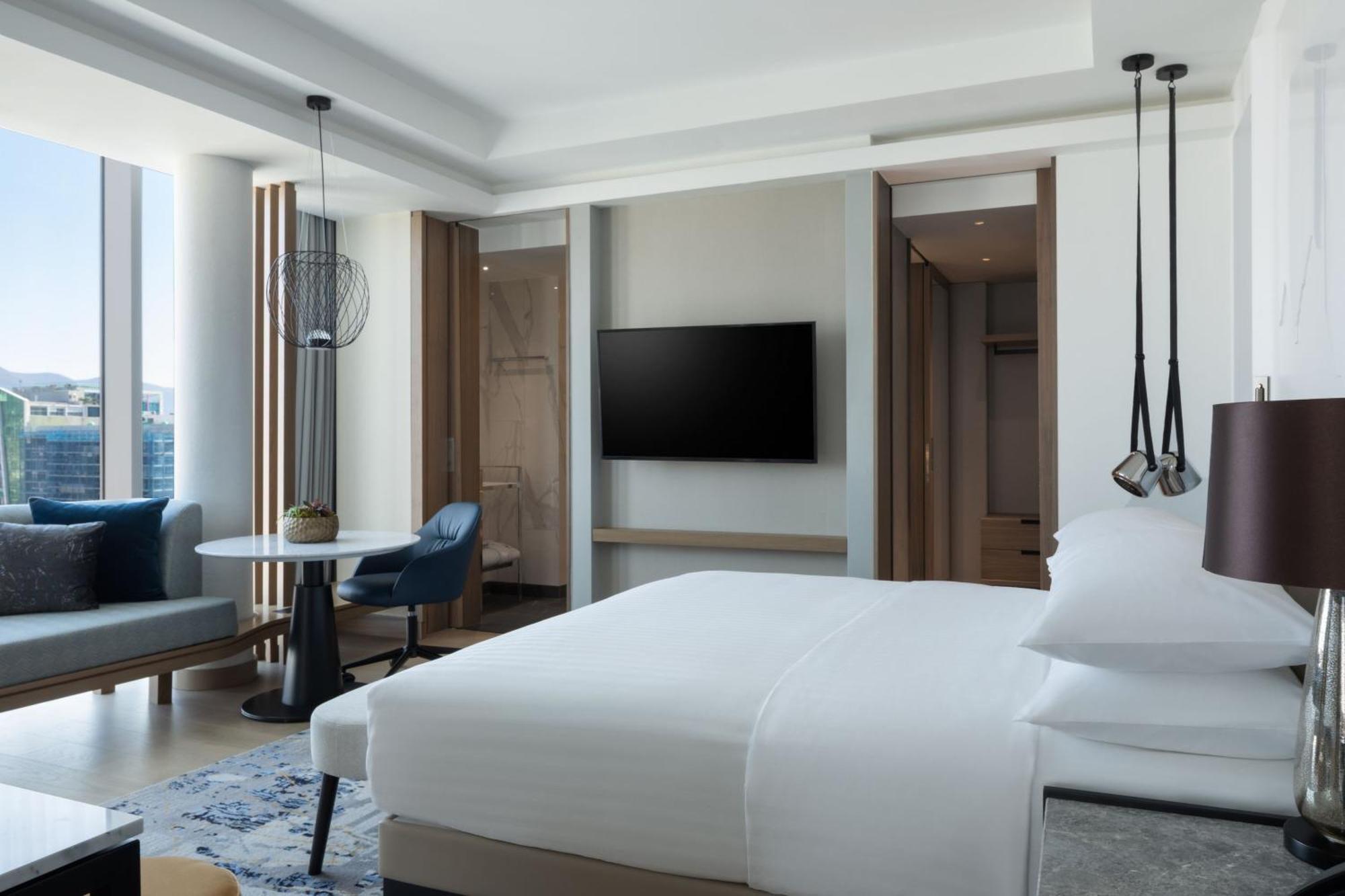 Tirana Marriott Hotel Bagian luar foto