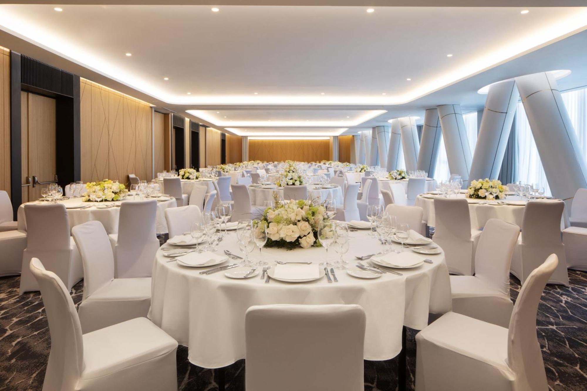 Tirana Marriott Hotel Bagian luar foto