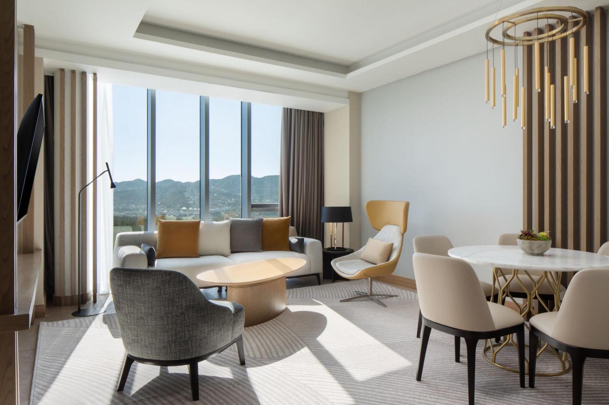 Tirana Marriott Hotel Bagian luar foto